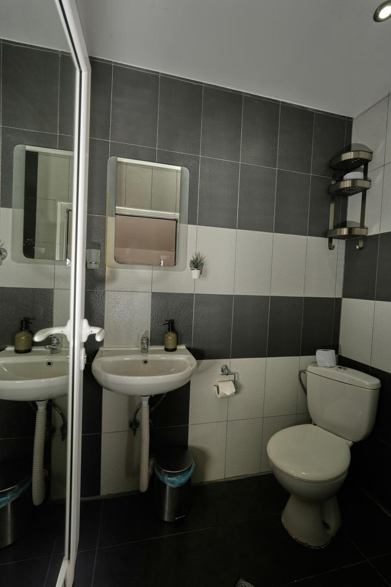 Пе́Трови Вили Ribarița Exterior foto